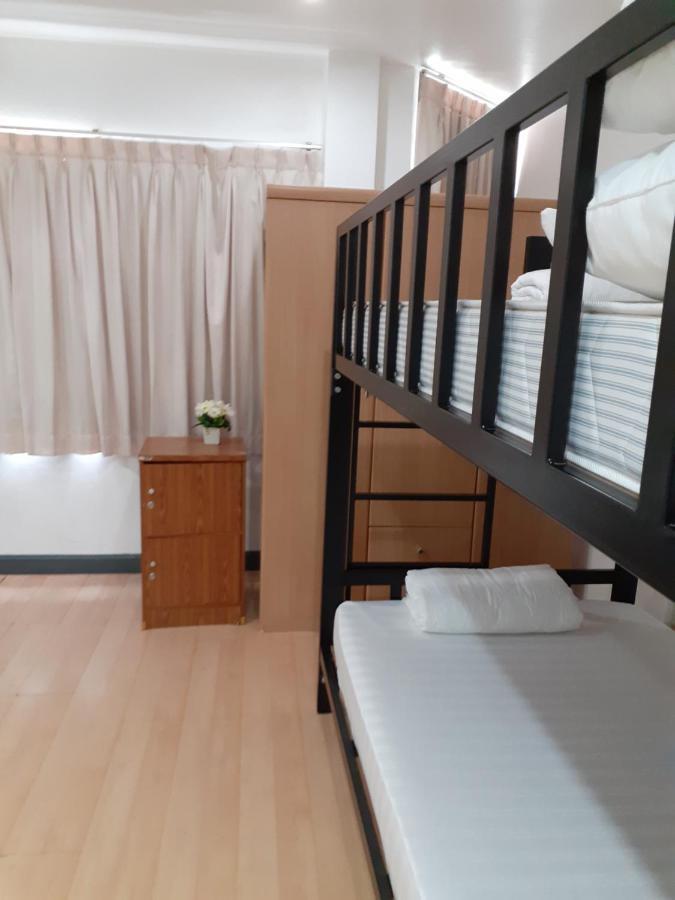 Baansu Hostel Bangkok Kültér fotó